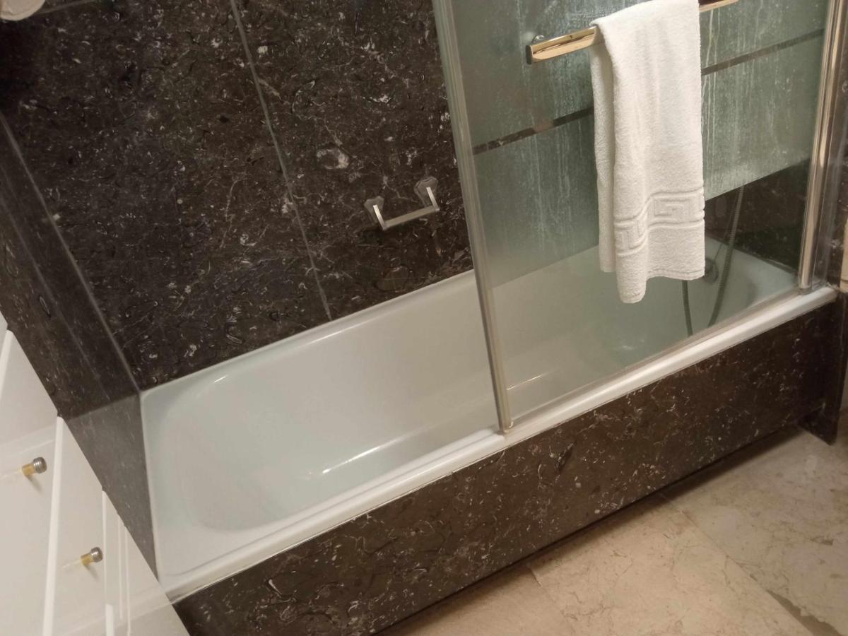 Apartamento Castillo De Santa Clara Sweet&Beach Torremolinos Luaran gambar